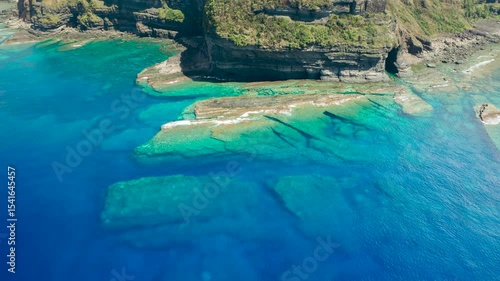 新川鼻　海底遺跡　与那国島　沖縄
