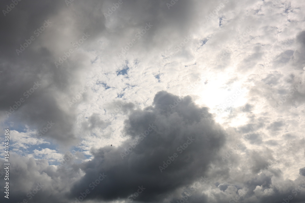 Obraz premium storm clouds time lapse with sun