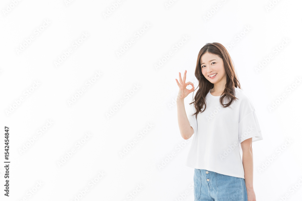 若い女性 笑顔 グッド いいね
若い女性 笑顔 グッド いいね