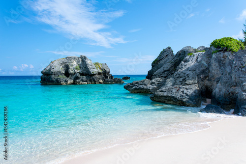 Fototapeta Naklejka Na Ścianę i Meble -  bermuda beach