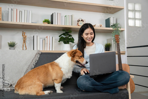 Fotografie Remote Work and Pet Companionship