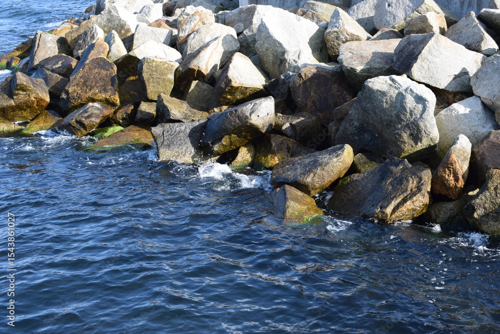 Fototapeta premium rocks on the beach