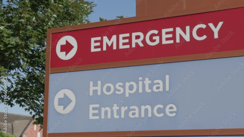 Emergency Sign at Hospital in USA. Emergency Room and Medical Care Building. Hospital, Medical Center, Emergency Room. Emergency Sign at Hospital in USA. Emergency Room and Medical Care Building. Hospital, Medical Center, Emergency Room.