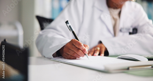 Bild auf Leinwand Doctor, hands or writing with letter for prescription, diagnosis or sick note at clinic desk