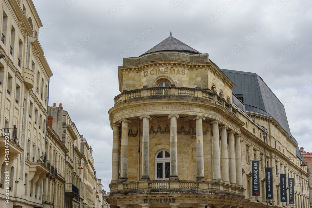 Fototapeta premium Bordeaux an der Garonne in Frankreich