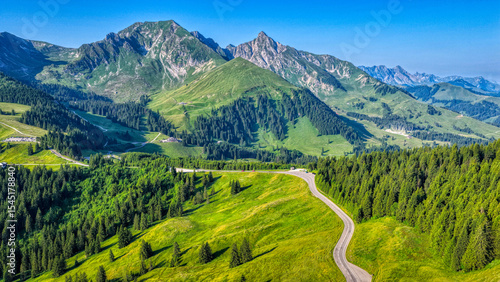 Blick ins Gantrischgebiet, Gurnigel, Kanton Bern, Schweiz, Luftaufnahme,  Juni 2025