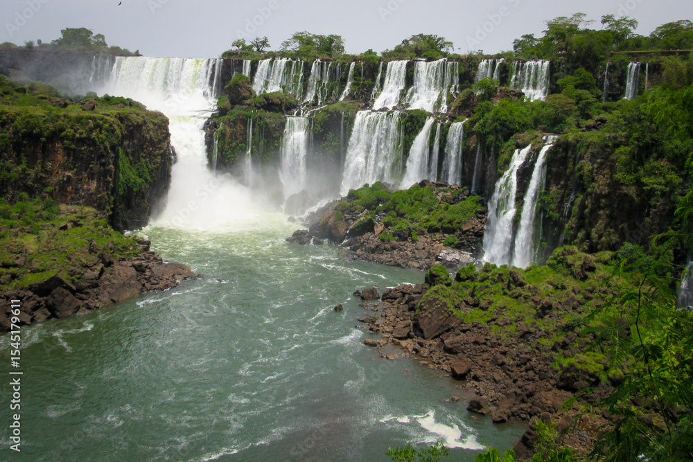 Fototapeta premium Iguazu falls, Argentinian side