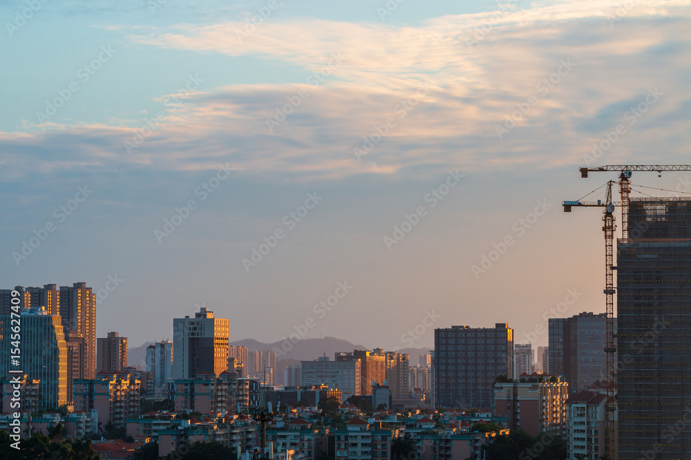 Fototapeta premium guangzhou skyline at sunset