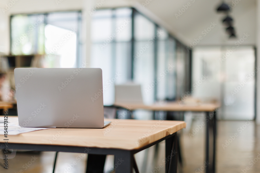 Laptop Computer, notebook, Open laptop with blank screen on a wooden desk in workplace room office
Laptop Computer, notebook, Open laptop with blank screen on a wooden desk in workplace room office