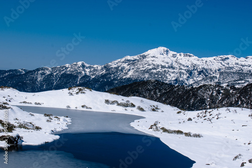 Wallpaper Mural snow covered mountains Torontodigital.ca