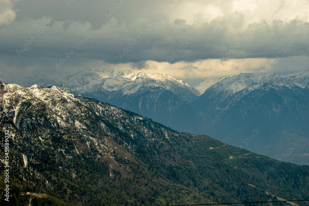 Fototapeta premium mountains in the mountains