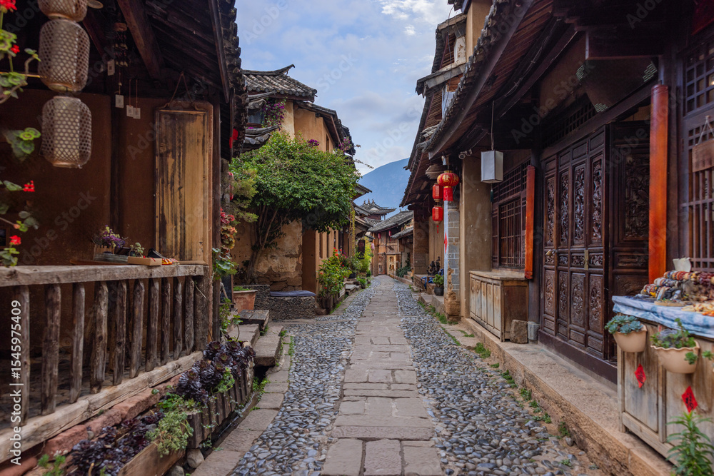 Obraz premium The landscape of Shaxi Ancient Town in Jianchuan County, Dali, Yunnan Province