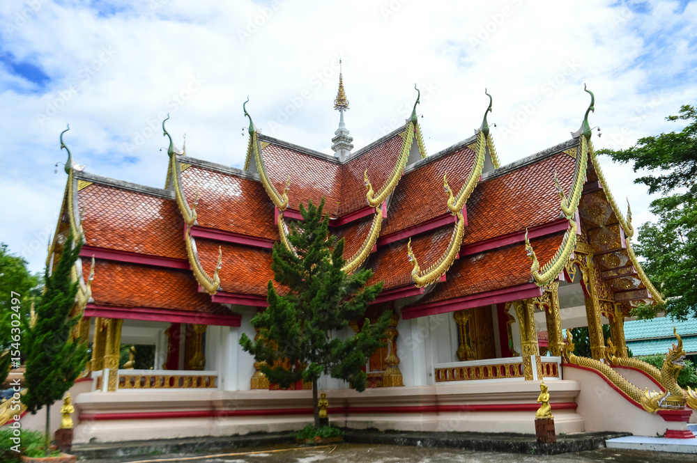 Obraz premium Chapel, Lanna Architecture, Symbols of Buddhism, South East Asia at Pa Hiang Nong Phaya Phrom Temple, Chiang Mai, Northern Thailand 