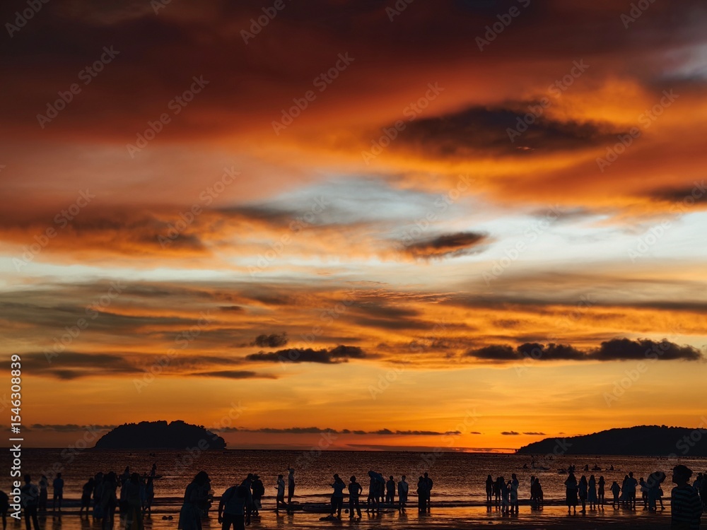 Fototapeta premium sunset at the tanjung aru beach
