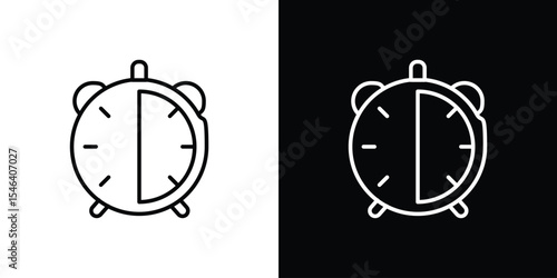 Half hour icon in black. flat graphic vector icon
