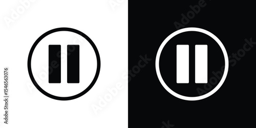 Pause icon in black. flat graphic vector icon