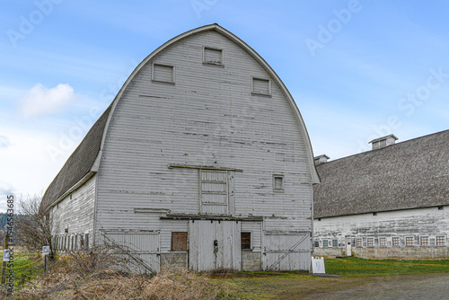 Barn