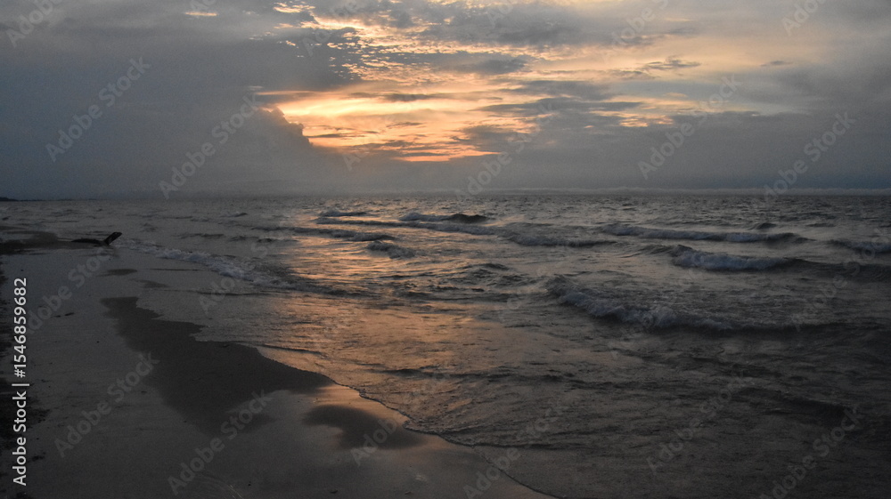 Fototapeta premium sunset on the beach Indiana Dunes
