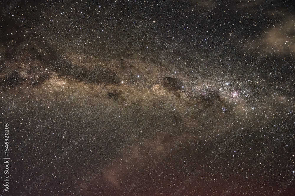 Obraz premium Aurora Australis tinged Milky Way night sky