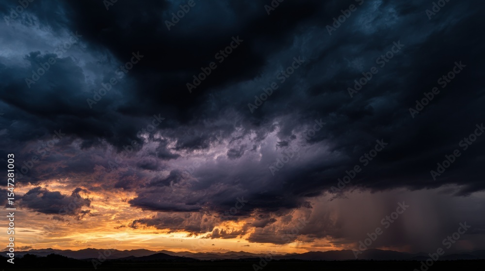 Fototapeta premium A Dramatic Sunset With A Stormy Sky