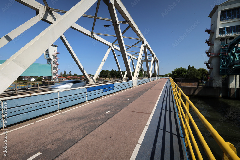 Obraz premium Flood barrier called Hollandsche IJsselkering and Algerabrug Bridge