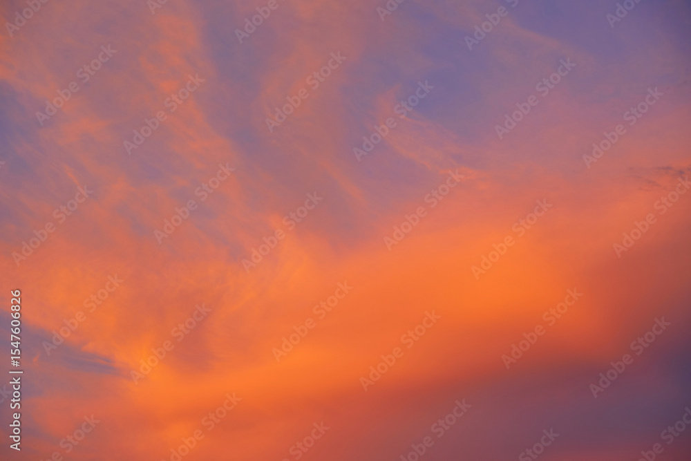 Fototapeta premium Vivid sky during sunset