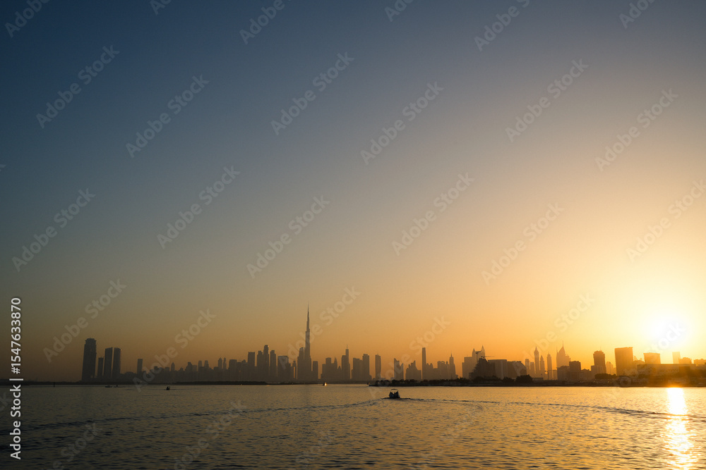 Fototapeta premium sunset in the city