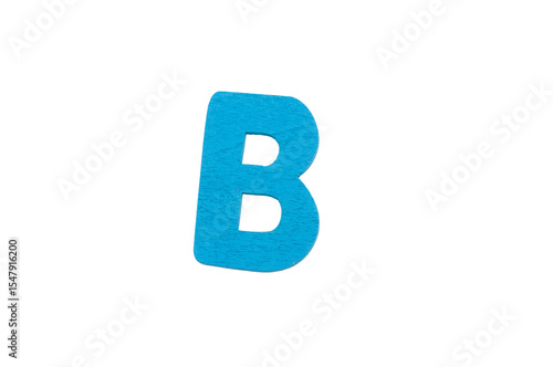 Free Download lettera dell'alfabeto B realizzata in legno colorato isolata su sfondo bianco o trasparente - GFXLoad