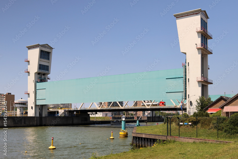 Obraz premium Flood barrier called Hollandsche IJsselkering and Algerabrug Bridge