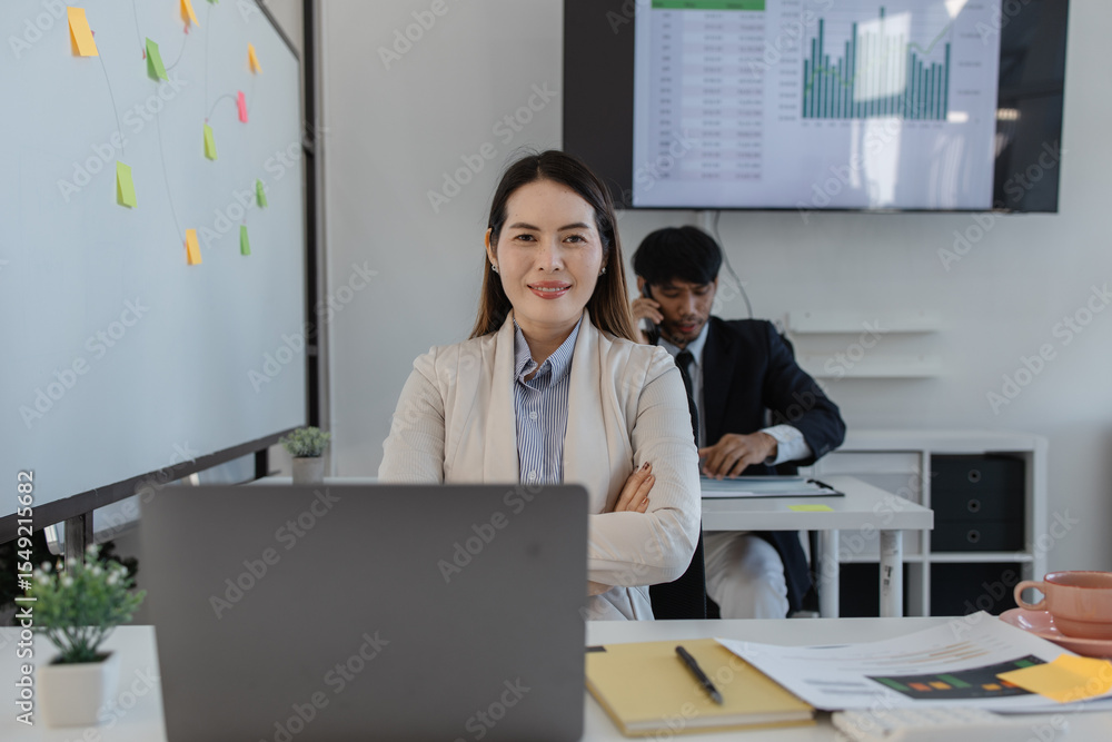 Fototapeta premium the atmosphere of the company's employees working together, the finance department staff work with the accounting department, a group of businessmen are exchanging insights with each other