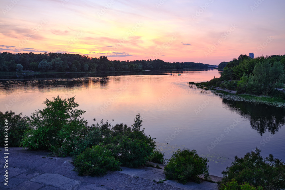 Obraz premium beautiful view on Dnipro river in Kyiv Ukraine