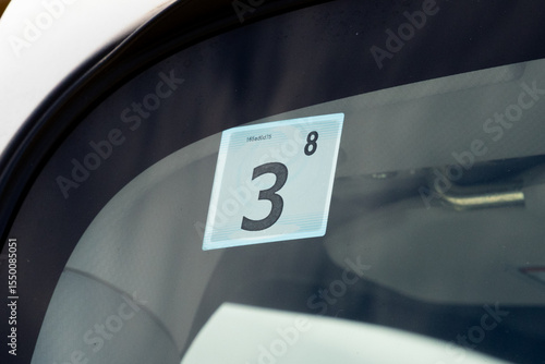 Foto 車検ステッカー　令和8年3月