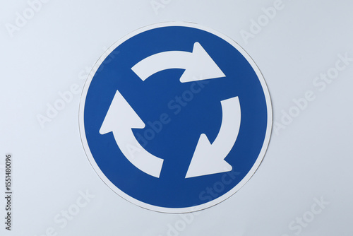 traffic sign traffic in a circle
