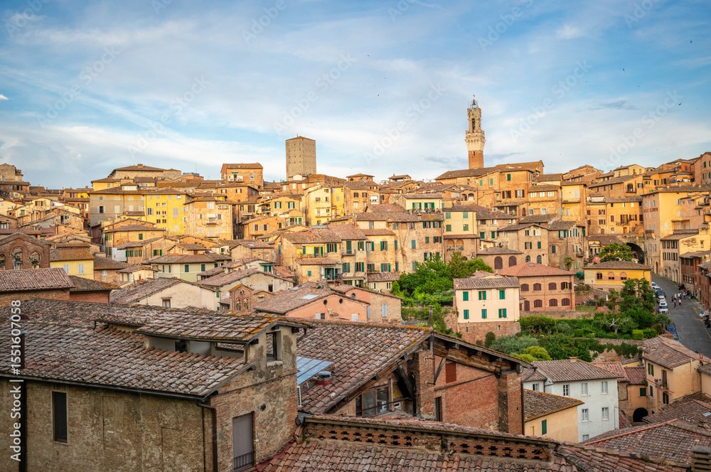 Fototapeta premium Beautiful city view of Siena, Tuscany, Italy