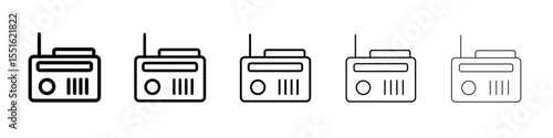 Radio icon. Design for website and mobile apps.