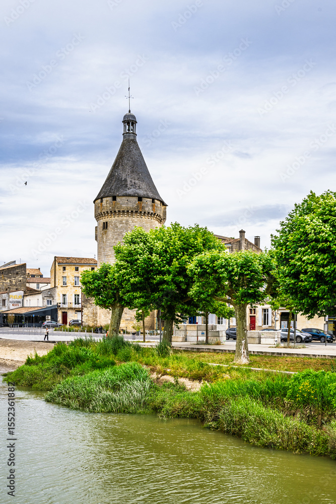 Fototapeta premium Libourne, Gironde, Nouvelle-Aquitaine, Saint-Emilion and Pomerol, Southwestern France, Europe 