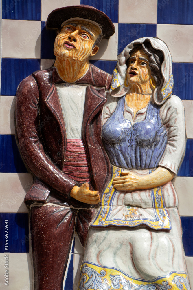 Obraz premium Talavera de la Reina ceramics, one of Spain's emblematic artistic expressions, has a history that dates back centuries and has left its mark on both architecture and culture.