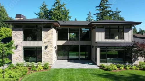 Wallpaper Mural Modern home exterior view Torontodigital.ca