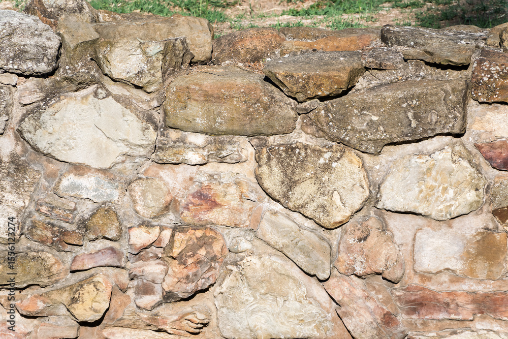 Fototapeta premium Backgrounds of the old stone wall.