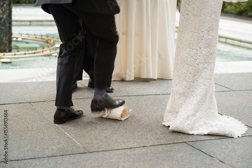 Εκτύπωση καμβά Jewish Wedding Ceremony – Breaking the Glass Tradition