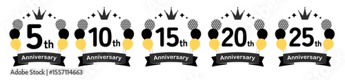 風船のかわいいアニバーサリーロゴのセット（ベクター 周年記念 お祝い ロゴ イラスト 5周年 10周年 15周年 20周年 25周年 30周年 35周年 40周年 45周年 50周年）