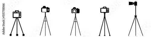 Studio camera vector icon set. Studio illustration sign collection. Studio shooting logo. Photoshoot web icons.