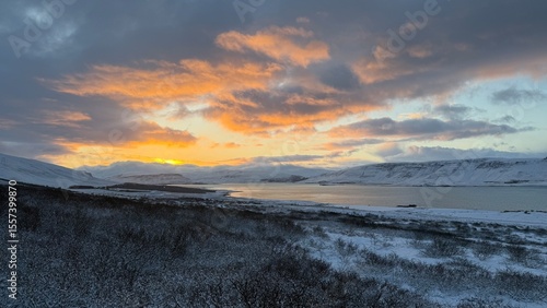 Wallpaper Mural sunset in the mountains Torontodigital.ca