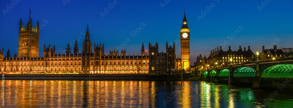 Illuminated Houses of Parliament and Big Ben at Night Illuminated Houses of Parliament and Big Ben at Night