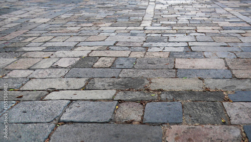 Foto The floor paved with stone bricks
