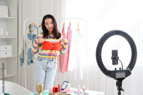 Female Asian fashion blogge...