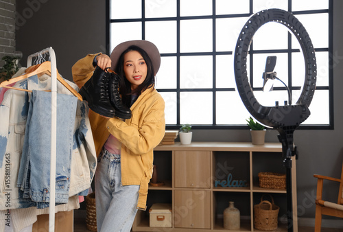 Female Asian fashion blogge...