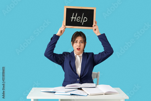 Young stressed businesswoma...