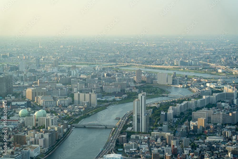 Fototapeta premium City views showcasing modern Japanese architecture