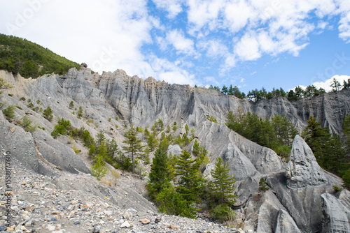 Les demoiselles coiffées d'Espinasses dans les Hautes Alpes